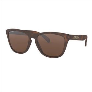 Oakley Frogskins Sunglasses